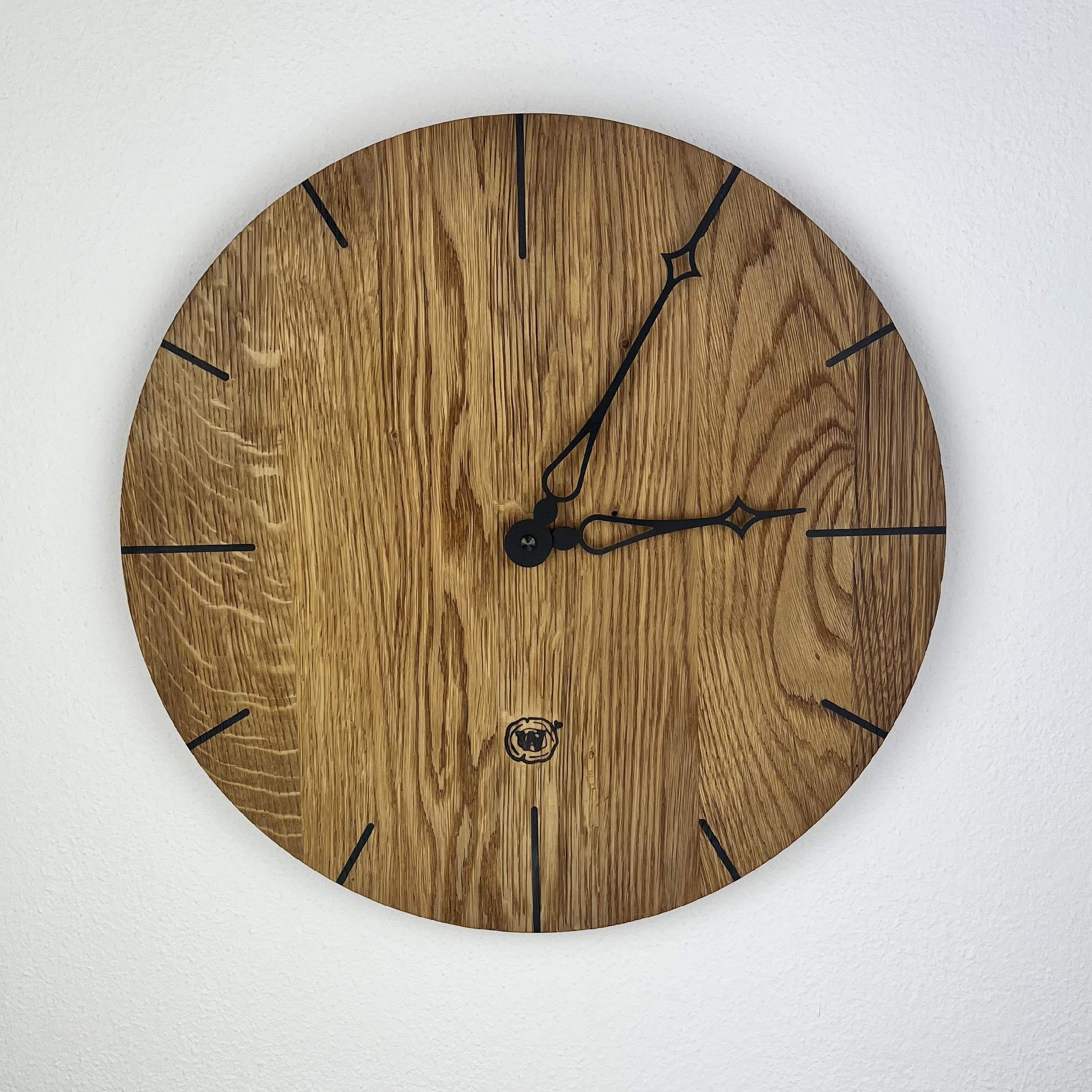 Dřevěné hodiny Russel